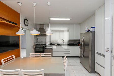 Casa à venda com 265m², 3 quartos e 4 vagas Casa à venda com 265m², 3 quartos e 4 vagasCozinha