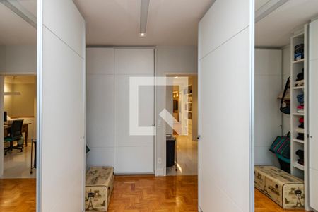 Casa à venda com 265m², 3 quartos e 4 vagas Casa à venda com 265m², 3 quartos e 4 vagasQuarto 2