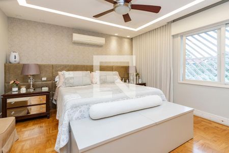 Casa à venda com 265m², 3 quartos e 4 vagas Casa à venda com 265m², 3 quartos e 4 vagasQuarto 1