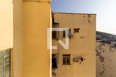 Apartamento à venda com 77m², 3 quartos e 1 vaga Apartamento à venda com 77m², 3 quartos e 1 vagaÁrea de Serviço Vista