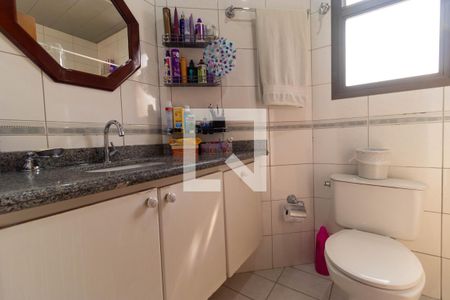 Apartamento à venda com 98m², 3 quartos e 3 vagas Apartamento à venda com 98m², 3 quartos e 3 vagasBanheiro da Suíte