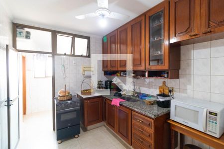 Apartamento à venda com 98m², 3 quartos e 3 vagas Apartamento à venda com 98m², 3 quartos e 3 vagasCozinha