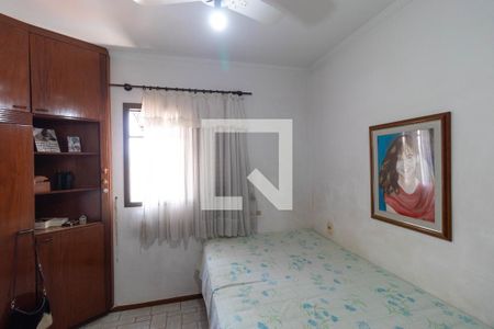 Apartamento à venda com 98m², 3 quartos e 3 vagas Apartamento à venda com 98m², 3 quartos e 3 vagasQuarto 02