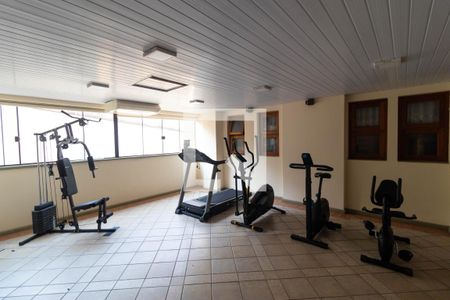 Apartamento à venda com 98m², 3 quartos e 3 vagas Apartamento à venda com 98m², 3 quartos e 3 vagasÁrea comum - Academia