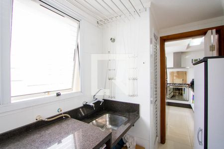 Apartamento à venda com 168m², 2 quartos e 3 vagas Apartamento à venda com 168m², 2 quartos e 3 vagasÁrea de serviço