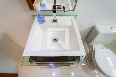 Apartamento à venda com 168m², 2 quartos e 3 vagas Apartamento à venda com 168m², 2 quartos e 3 vagasBanheiro do quarto 2