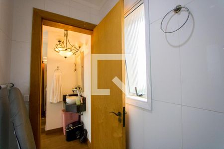 Apartamento à venda com 168m², 2 quartos e 3 vagas Apartamento à venda com 168m², 2 quartos e 3 vagasBanheiro social