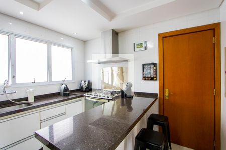 Apartamento à venda com 168m², 2 quartos e 3 vagas Apartamento à venda com 168m², 2 quartos e 3 vagasBanheiro social