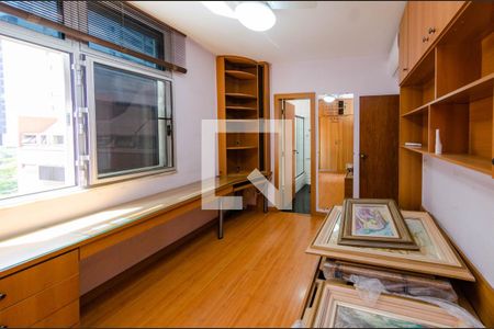 Apartamento à venda com 150m², 4 quartos e 2 vagas Apartamento à venda com 150m², 4 quartos e 2 vagasSuíte 1