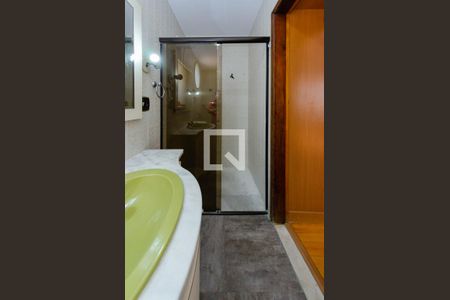 Apartamento à venda com 150m², 4 quartos e 2 vagas Apartamento à venda com 150m², 4 quartos e 2 vagasBanheiro suíte 2