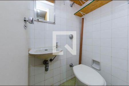 Apartamento à venda com 150m², 4 quartos e 2 vagas Apartamento à venda com 150m², 4 quartos e 2 vagasBanheiro de serviço