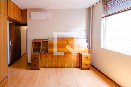 Apartamento à venda com 150m², 4 quartos e 2 vagas Apartamento à venda com 150m², 4 quartos e 2 vagasSuíte 2