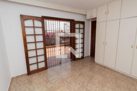 Casa à venda com 190m², 4 quartos e 2 vagasQuarto 4 - suíte com varanda