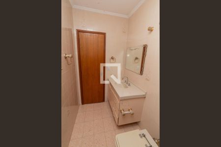 Casa à venda com 190m², 4 quartos e 2 vagasBanheiro 2