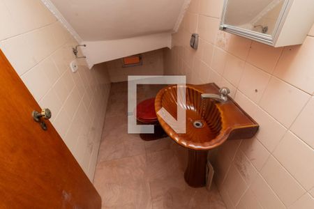 Casa à venda com 190m², 4 quartos e 2 vagasBanheiro 3