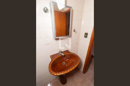 Casa à venda com 190m², 4 quartos e 2 vagasBanheiro 3