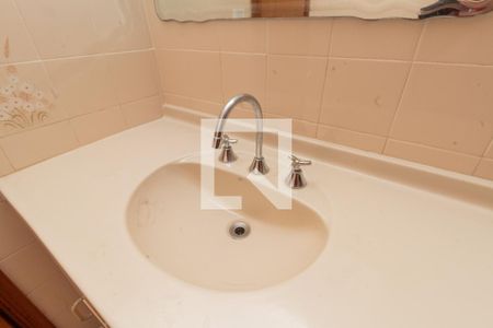 Casa à venda com 190m², 4 quartos e 2 vagasBanheiro 2