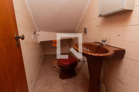 Casa à venda com 190m², 4 quartos e 2 vagasBanheiro 3