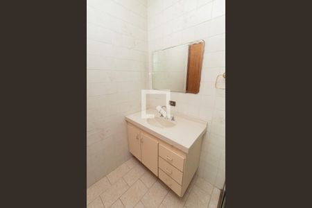 Casa à venda com 190m², 4 quartos e 2 vagasBanheiro do quarto 4