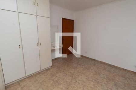 Casa à venda com 190m², 4 quartos e 2 vagasQuarto 4 - suíte com varanda