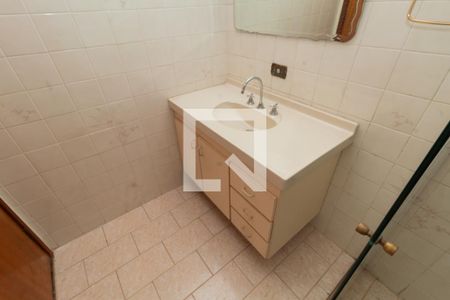 Casa à venda com 190m², 4 quartos e 2 vagasBanheiro do quarto 4