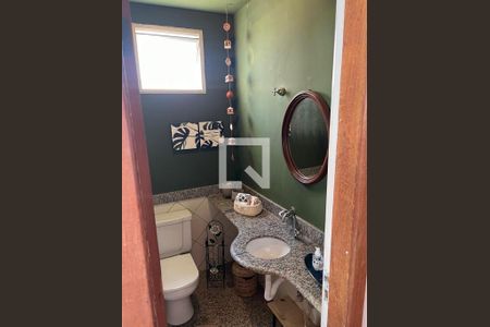 Apartamento à venda com 220m², 4 quartos e 4 vagasLavabo