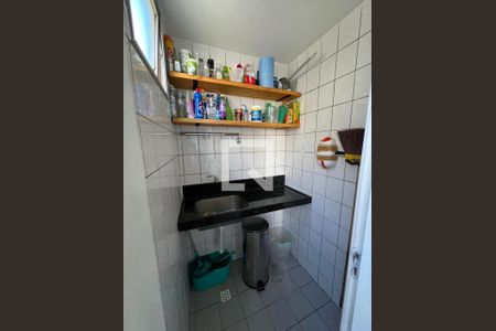 Apartamento à venda com 220m², 4 quartos e 4 vagasBanheiro  2