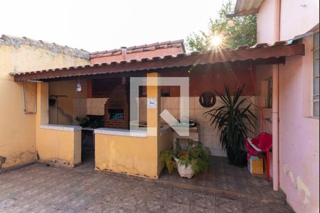 Casa à venda com 64m², 2 quartos e 3 vagas Casa à venda com 64m², 2 quartos e 3 vagasChurrasqueira