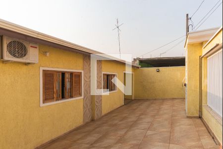 Casa à venda com 64m², 2 quartos e 3 vagas Casa à venda com 64m², 2 quartos e 3 vagasGaragem