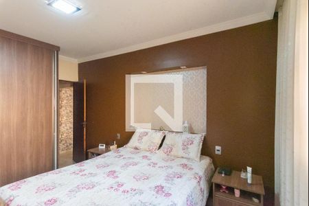 Casa à venda com 64m², 2 quartos e 3 vagas Casa à venda com 64m², 2 quartos e 3 vagasSuíte