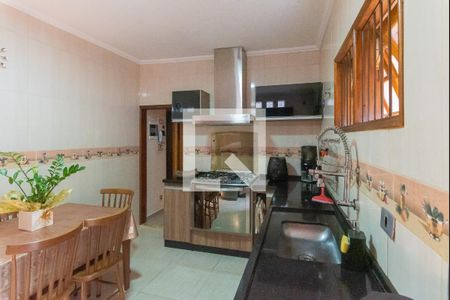 Casa à venda com 64m², 2 quartos e 3 vagas Casa à venda com 64m², 2 quartos e 3 vagasCozinha