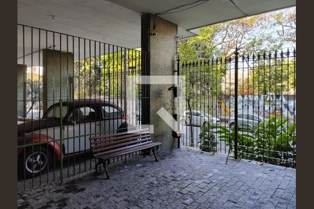 Apartamento à venda com 63m², 2 quartos e 1 vaga Apartamento à venda com 63m², 2 quartos e 1 vagaFachada e portaria