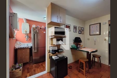 Apartamento à venda com 238m², 4 quartos e 3 vagas Apartamento à venda com 238m², 4 quartos e 3 vagasCozinha