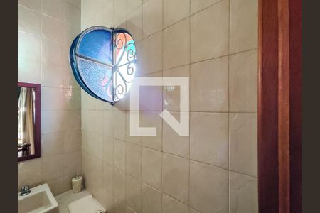 Apartamento à venda com 238m², 4 quartos e 3 vagas Apartamento à venda com 238m², 4 quartos e 3 vagasBanheiro de Serviço