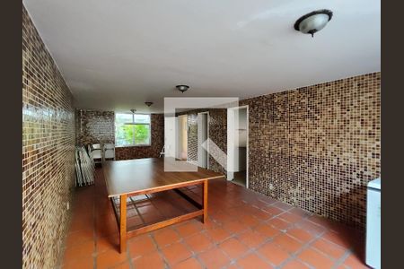 Apartamento à venda com 238m², 4 quartos e 3 vagas Apartamento à venda com 238m², 4 quartos e 3 vagasÁrea comum - Salão de festas