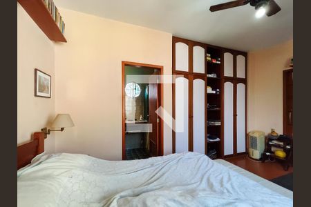 Apartamento à venda com 238m², 4 quartos e 3 vagas Apartamento à venda com 238m², 4 quartos e 3 vagasSuíte 2