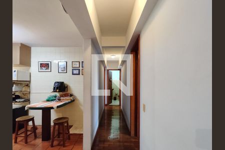 Apartamento à venda com 238m², 4 quartos e 3 vagas Apartamento à venda com 238m², 4 quartos e 3 vagasCorredor