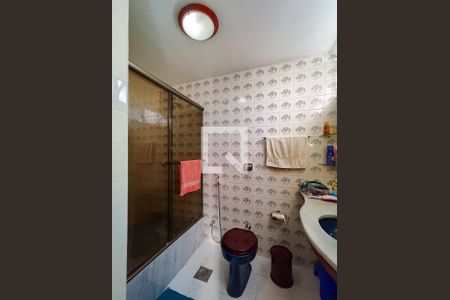 Apartamento à venda com 238m², 4 quartos e 3 vagas Apartamento à venda com 238m², 4 quartos e 3 vagasBanheiro da Suíte