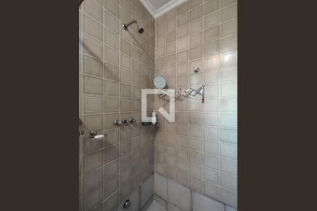 Apartamento à venda com 238m², 4 quartos e 3 vagas Apartamento à venda com 238m², 4 quartos e 3 vagasBanheiro da Suíte 2