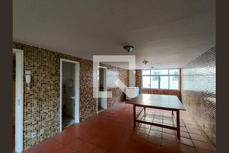 Apartamento à venda com 238m², 4 quartos e 3 vagas Apartamento à venda com 238m², 4 quartos e 3 vagasÁrea comum - Salão de festas