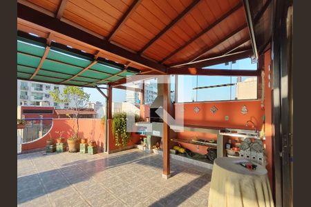 Apartamento à venda com 238m², 4 quartos e 3 vagas Apartamento à venda com 238m², 4 quartos e 3 vagasTerraço