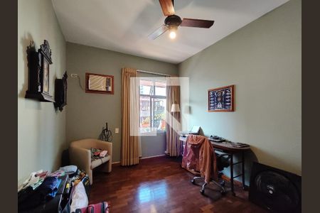 Apartamento à venda com 238m², 4 quartos e 3 vagas Apartamento à venda com 238m², 4 quartos e 3 vagasQuarto 2