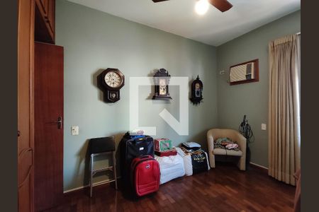 Apartamento à venda com 238m², 4 quartos e 3 vagas Apartamento à venda com 238m², 4 quartos e 3 vagasQuarto 2