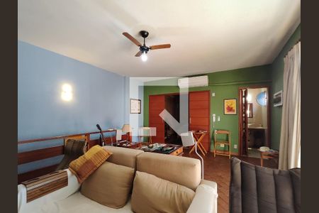 Apartamento à venda com 238m², 4 quartos e 3 vagas Apartamento à venda com 238m², 4 quartos e 3 vagasSala de TV