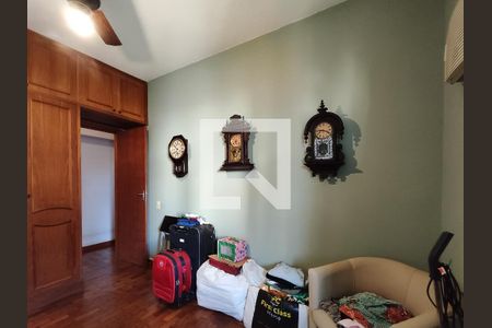 Apartamento à venda com 238m², 4 quartos e 3 vagas Apartamento à venda com 238m², 4 quartos e 3 vagasQuarto 2