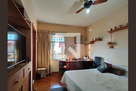 Apartamento à venda com 238m², 4 quartos e 3 vagas Apartamento à venda com 238m², 4 quartos e 3 vagasSuíte