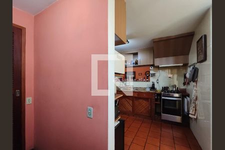 Apartamento à venda com 238m², 4 quartos e 3 vagas Apartamento à venda com 238m², 4 quartos e 3 vagasCozinha