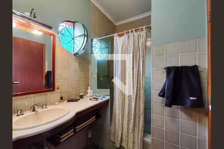 Apartamento à venda com 238m², 4 quartos e 3 vagas Apartamento à venda com 238m², 4 quartos e 3 vagasBanheiro da Suíte 2