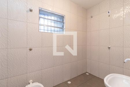 Casa à venda com 174m², 4 quartos e 2 vagasBanheiro 3