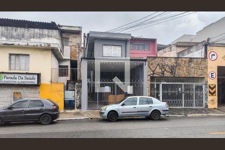 Casa à venda com 174m², 4 quartos e 2 vagasFachada